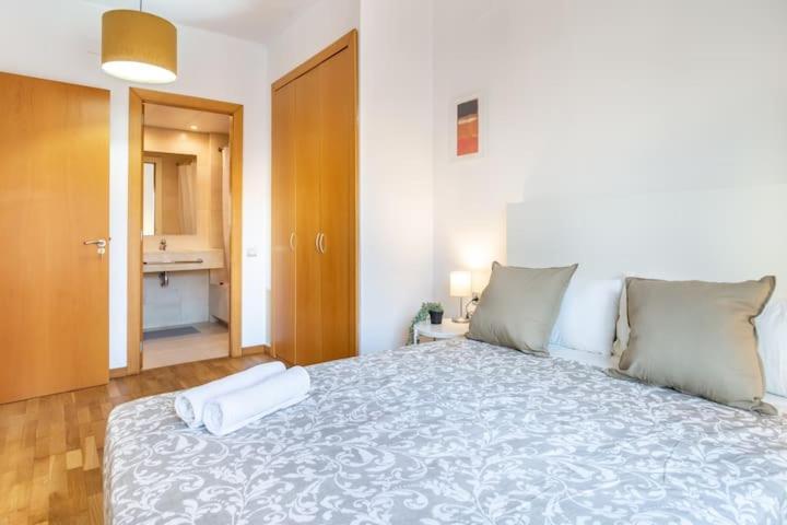 Private Rooms Near Las Ramblas Барселона Екстериор снимка
